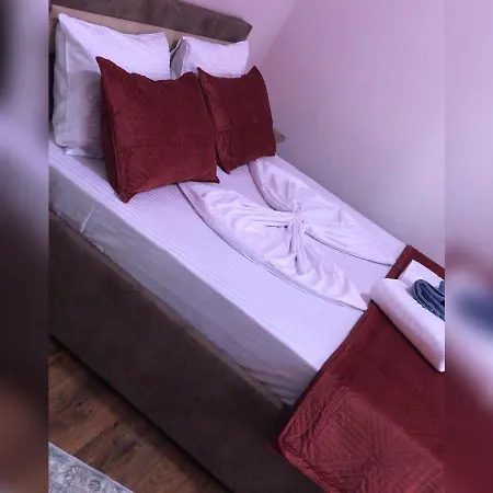 Lendina E Qete Отель *