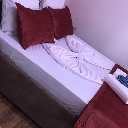 Отель Lendina E Qete