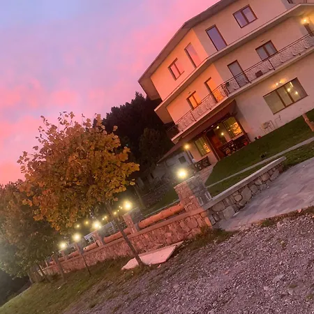 Отель Lendina E Qete *