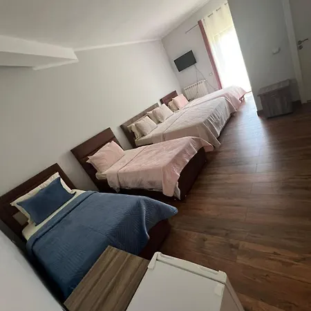 Отель Lendina E Qete *