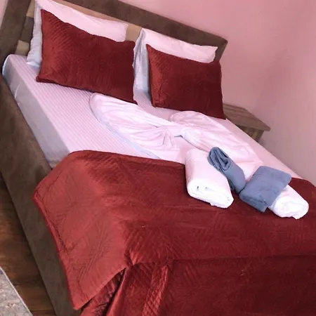 Lendina E Qete Отель