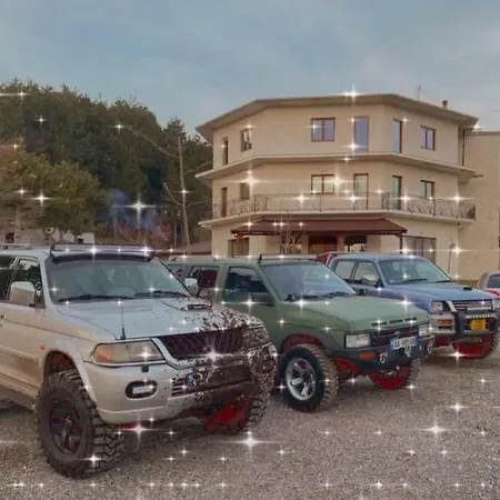 Lendina E Qete Отель Razem