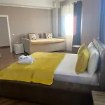 Lendina E Qete Hotell Razëm