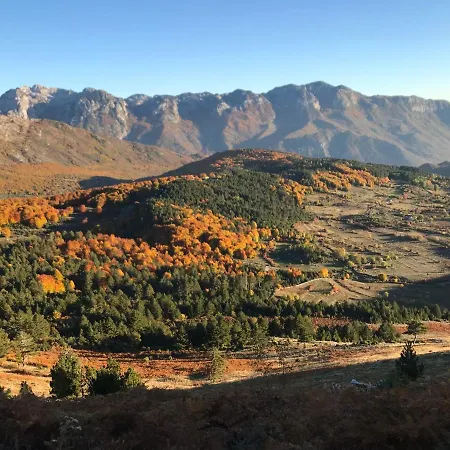 Lendina E Qete فندق *