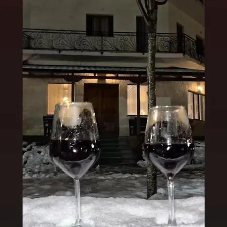 Lendina E Qete Razëm