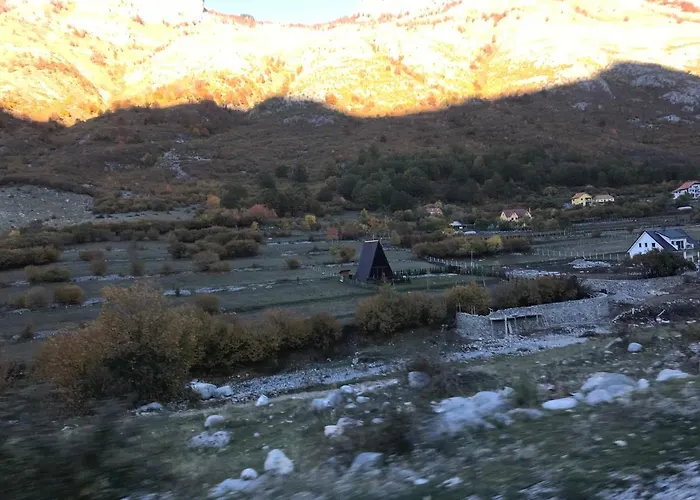 Lendina E Qete * Razëm