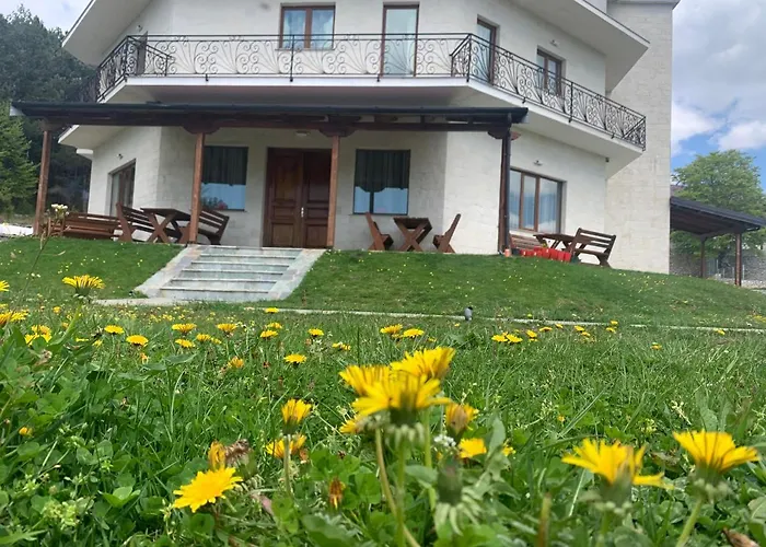 Lendina E Qete * Razëm