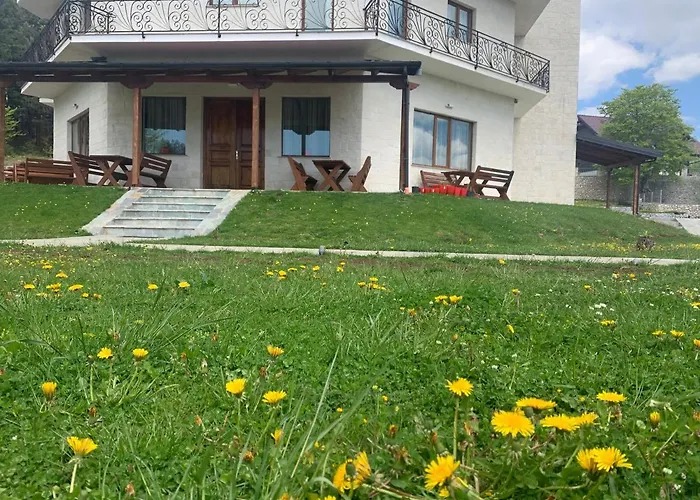 Lendina E Qete Hotel