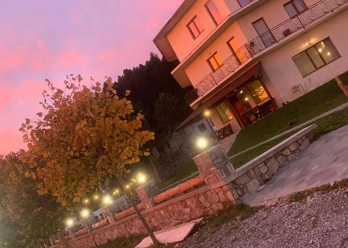 Hotel Lendina E Qete *