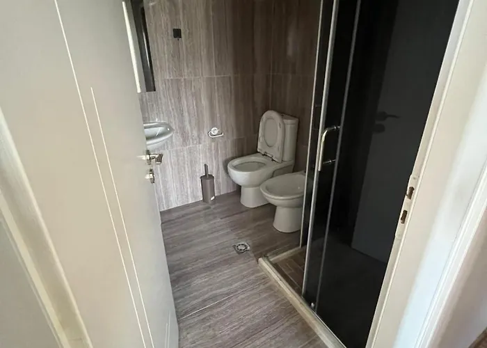 Lendina E Qete Razëm