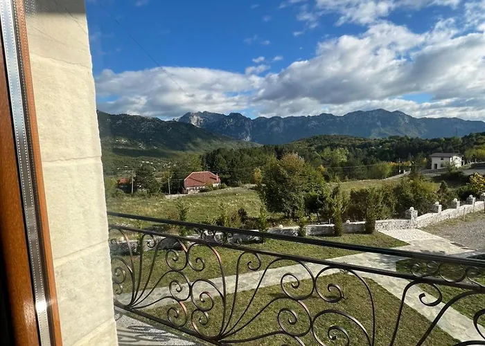 Hotel Lendina E Qete